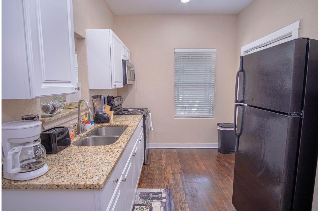 Fabulous Newly Renovated 1Br1Ba Near Downtown Apartman San Antonio Kültér fotó